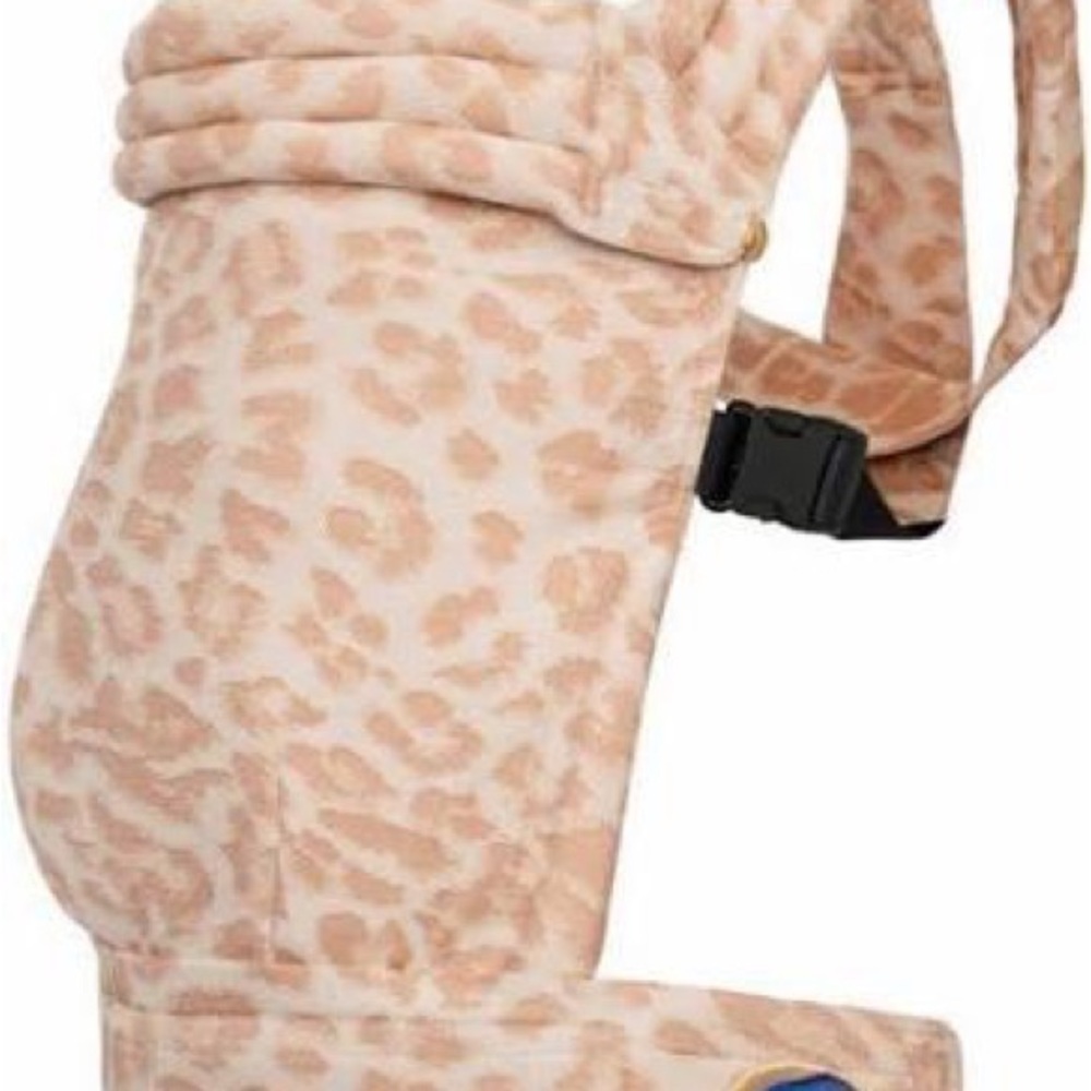 Artipoppe Gold Leopard Print Carrier